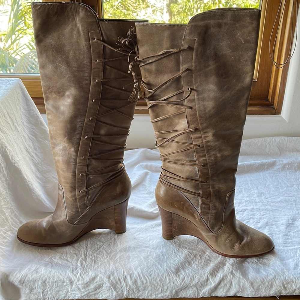 Modern Vintage distressed leather boot